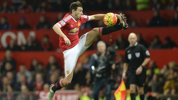 Juventus giải cứu ngôi sao bị Mourinho bỏ rơi Matteo Darmian đối mặt tương lai bất định.