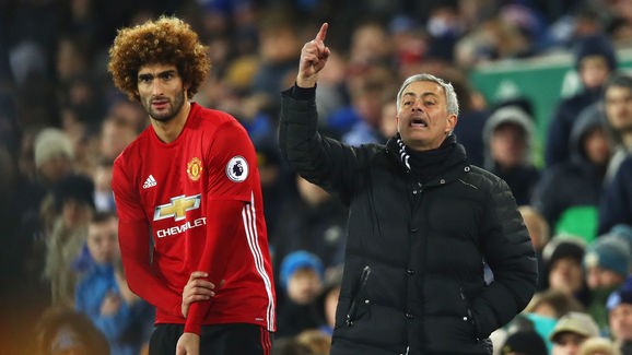 HLV Mourinho chặn đường rời M.U của 'tóc xù' Fellaini HLV Mourinho không muốn Fellaini rời M.U ở thời điểm này.