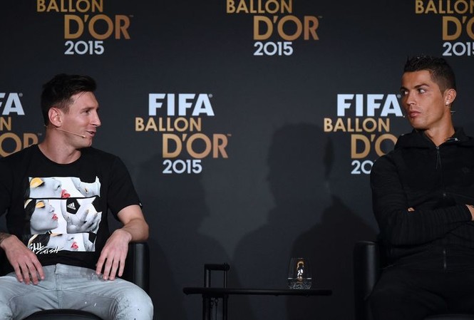Ronaldo bất ngờ trải lòng về kình địch Messi Ronaldo không muốn bị so sánh với Messi.