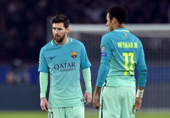 BẢN TIN Thể thao: Thua thảm PSG, phòng thay đồ Barca đại loạn Các cầu thủ Barcelona thất vọng sau trận thua PSG.