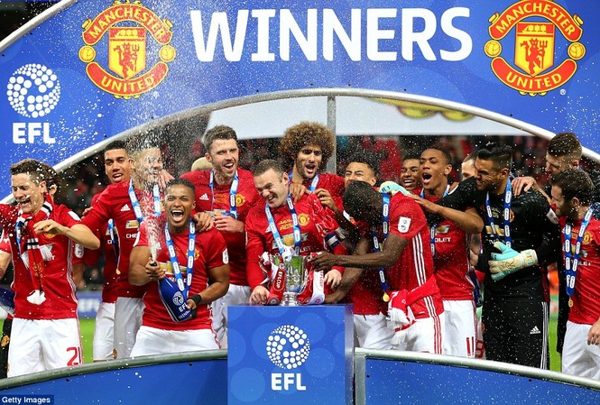 Ibrahimovic tỏa sáng, M.U đoạt League Cup Zlatan Ibrahimovic tỏa sáng giúp M.U vô địch League Cup.