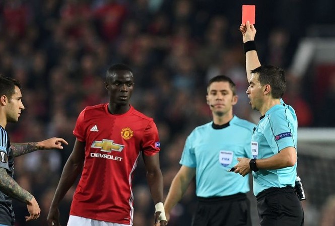 M.U nhận thêm tin “sét đánh” về Eric Bailly UEFA chuẩn bị điều tra hành động dẫn tới thẻ đỏ của Eric Bailly.