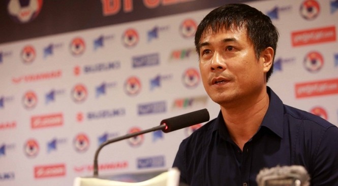 BẢN TIN thể thao: HLV Hữu Thắng thừa nhận U20 hay hơn U22 Việt Nam HLV Hữu Thắng thừa nhận U20 hay hơn U22 Việt Nam.