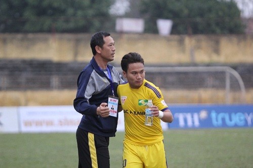 BẢN TIN thể thao: 'Ronaldo Việt Nam' từ chối sang Nhật Trần Phi Sơn phủ nhận thông tin sẽ sang Nhật thi đấu.