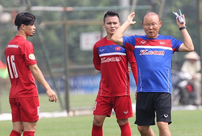 BẢN TIN thể thao: HLV Park Hang-seo đánh giá cao Quang Hải HLV Park Hang-seo đánh giá cao Quang Hải.