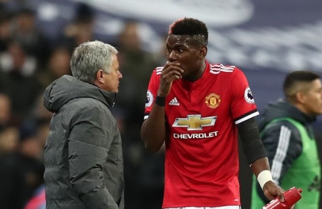M.U có biến, Pogba chỉ trích HLV Mourinho HLV Jose Mourinho và tiền vệ Paul Pogba.