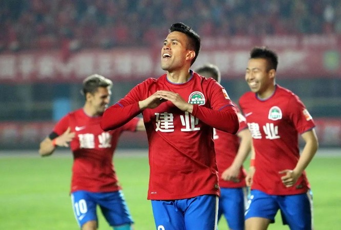 Philippines mất 'sát thủ' trước trận ra quân ở AFF Cup 2018 Tiền đạo Javier Patino chính thức lỡ AFF Cup 2018.