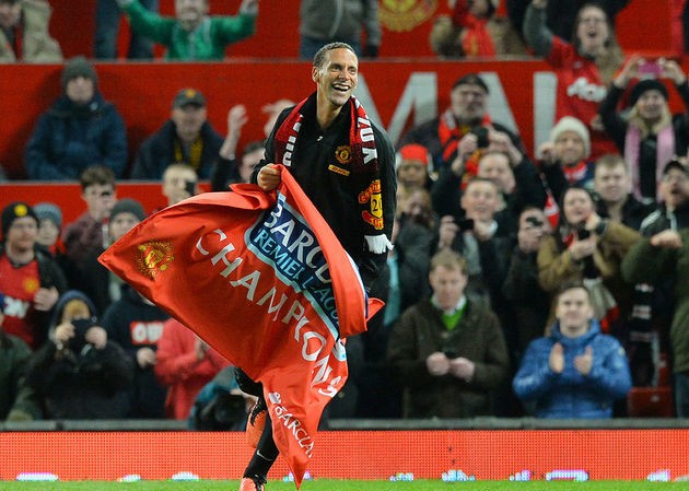 Vượt Van Dijk, người M.U trở thành hậu vệ đắt giá nhất thế giới Rio Ferdinand là hậu vệ đắt giá nhất thế giới theo cách tính của The Transfer Index.