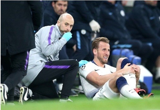Tottenham trả giá cực đắt cho trận thắng Man City Harry Kane chấn thương nặng và có thể phải nghỉ hết mùa.