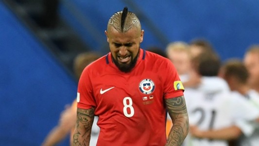 Chile trả giá đắt cho màn ‘hủy diệt’ tuyển Nhật Bản Vidal chấn thương là tổn thất lớn cho Chile.