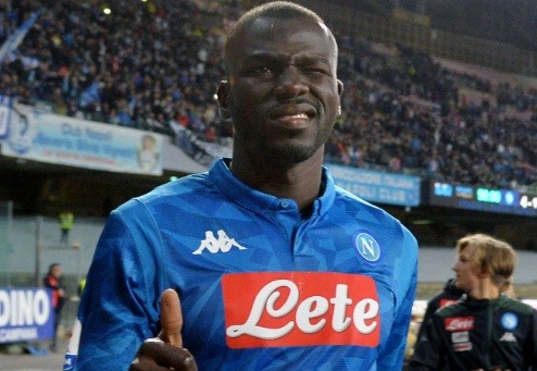 Trò cũ 'kể tội' HLV Sarri thời còn ở Napoli Kalidou Koulibaly có nhiều kỷ niệm khó quên với HLV Sarri.