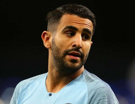 Lý do khó đỡ khiến sao Man City lỡ trận Siêu cúp Anh Riyad Mahrez lỡ trận Siêu Cúp Anh vì lo sợ dính doping.