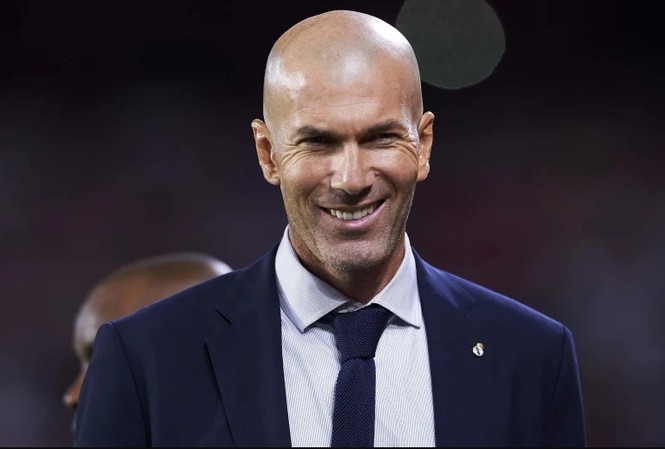 HLV Zidane nói gì khi Real đánh chiếm ngôi đầu La Liga? HLV Zinedine Zidane của Real Madrid.