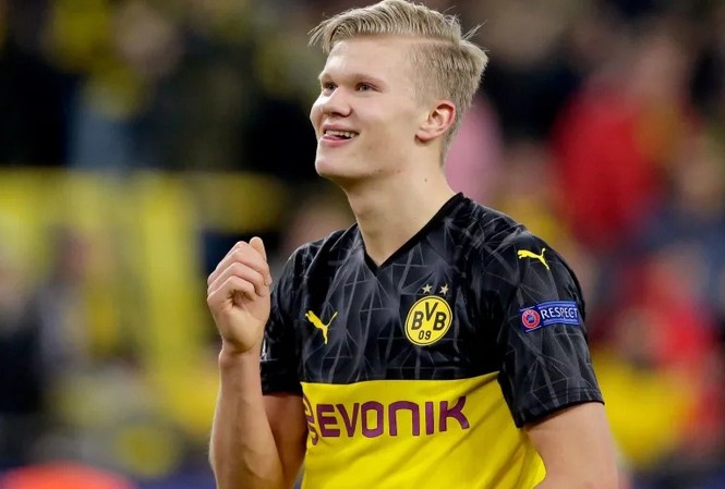 Haaland lập kỷ lục, Dortmund hạ gục PSG Erling Haaland tiếp tục phong độ ghi bàn đáng sợ.