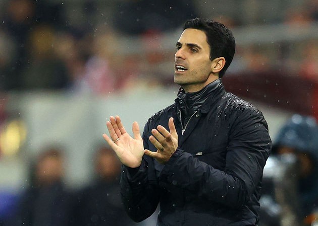 Arsenal bất khả chiến bại, HLV Arteta nói gì? HLV Mikel Arteta của Arsenal.