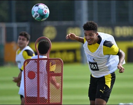 M.U chiêu mộ 'bom tấn' Jason Sancho, Man City... vớ bẫm M.U đang tiến rất gần tới Jadon Sancho.