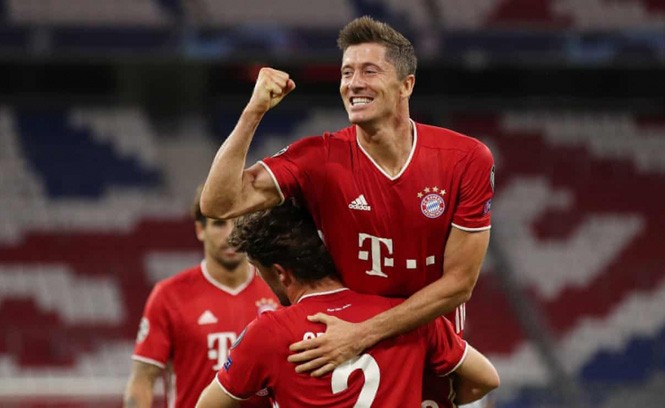 Hủy diệt Chelsea 7-1, Bayern Munich vào tứ kết Champions League Lewandowski lập cú đúp giúp Bayern Munich hủy diệt Chelsea.
