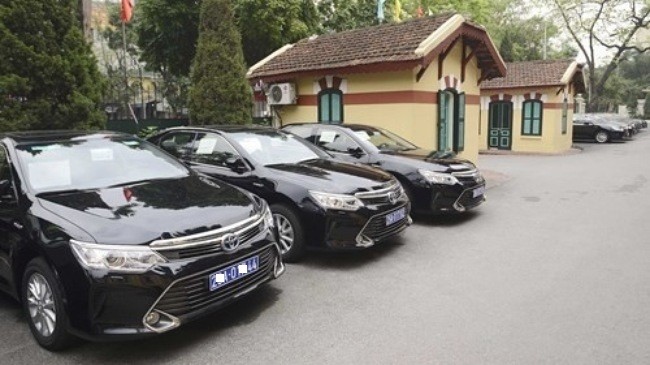 Hà Nội sẽ thu hồi xe công khi thực hiện khoán kinh phí Hà Nội sẽ thu hồi xe công khi thực hiện khoán kinh phí
