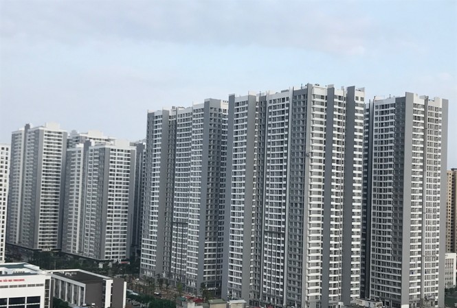 Trình HĐND Hà Nội xem xét đề xuất 'công trình phải có tầng hầm' Nhiều ý kiến cho rằng, việc bắt buộc công trình xây mới phải có tầng hầm là cần thiết trước tình trạng quá nhiều khu chung cư mọc lên với mật độ dày đặc.