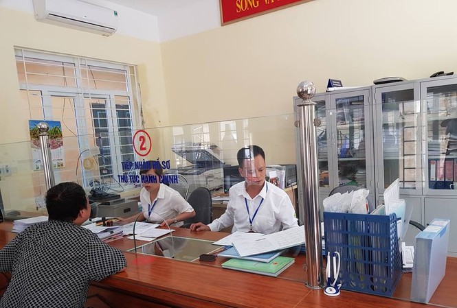 Vụ cấp giấy chứng tử: 'Anh Hiếu quá vô cảm' Bộ phận một cửa của UBND phường Văn Miếu, nơi xảy ra vụ lùm xùm về cấp giấy chứng tử cho người dân hôm 19/7.