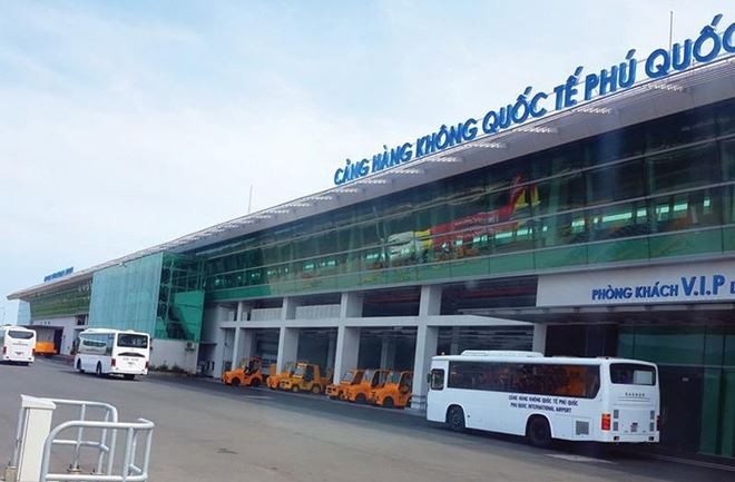Vé bay 'đặc khu' khan hiếm, tăng chóng mặt vì cơn sốt đất? Giá vé máy bay đi Phú Quốc luôn trong tình trạng khan hiếm