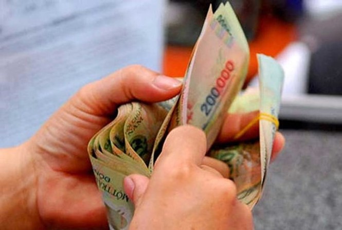 Cách tính tiền lương được Hội nghị Trung ương 7 thông qua như thế nào? Sau cải cách, mức lương chuyên gia cao cấp bậc 3 sẽ nhận tương đương với hệ số 10, tương ứng lương là 33,4 triệu đồng