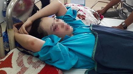 Trưởng CA phường dùng xe công vụ bảo lãnh cháu nói gì? Chị T.T.Q.N hiện đang điều trị tại bệnh viện Đà Nẵng.