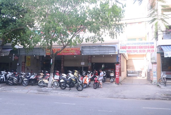 Đà Nẵng thu hồi đất công sản, chi 28 tỷ đồng làm bãi đổ xe Lô đất 255 Phan Chu Trinh , Đà Nẵng sẽ thu hồi, đầu tư làm bãi đậu xe. Ảnh Nguyễn Thành