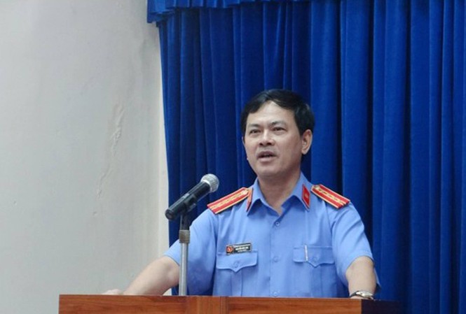 Chân dung cựu viện phó VKSND Đà Nẵng sàm sỡ bé gái trong thang máy Ông Nguyễn Hữu Linh, Nguyên phó viện trưởng VKSND TP Đà Nẵng