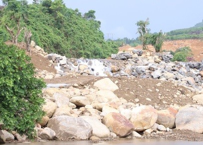 Lấp sông mở rộng dự án 700 tỷ, hàng loạt cán bộ bị kỷ luật Một góc dự án liên kết mở rộng Công viên suối khoáng nóng núi Thần Tài.
