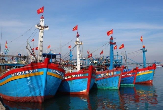 Cấp hạn ngạch đánh bắt vùng khơi cho trên 31.500 tàu cá Tổng cục Thủy sản đã cấp hạn ngạch khai thác ngoài khơi cho tàu cá của 28 tỉnh, thành ven biển