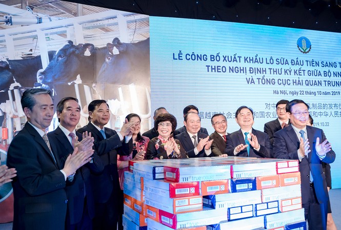 Xuất khẩu nông lâm thủy sản năm 2019 ước đạt 41,3 tỷ USD Việt Nam xuất khẩu lô sữa chính ngạch đầu tiên Trung Quốc trong tháng 10/2019