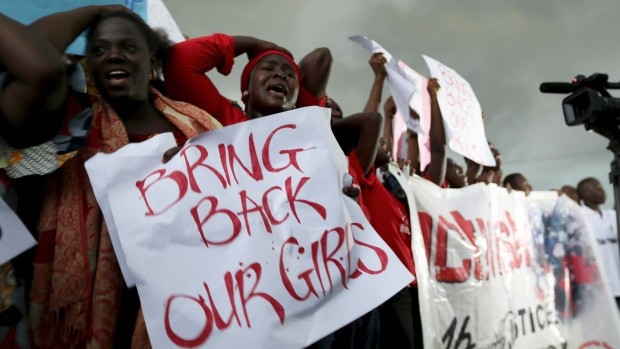 Nigeria: Thêm 8 nữ sinh bị khủng bố bắt cóc Người dân Nigeria biểu tình yêu cầu chính phủ khẩn trương giải cứu 276 nữ sinh bị bắt cóc