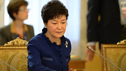 Tống thống Hàn Quốc chính thức bị phế truất Tổng thống Hàn Quốc Park Geun-hye chính thức bị phế truất.