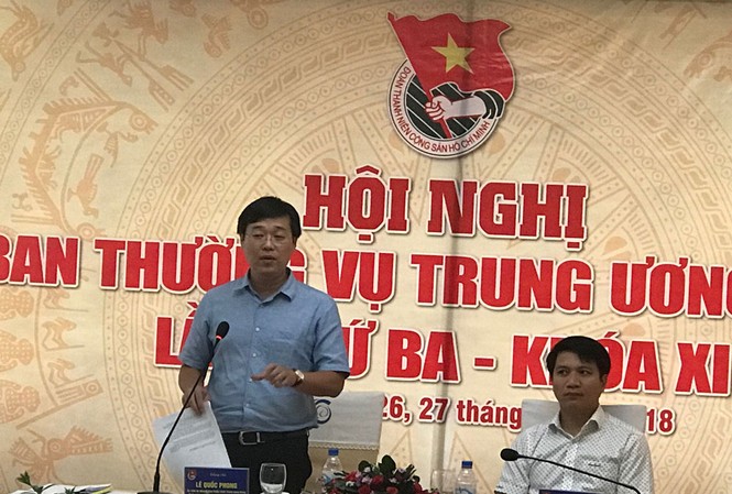 Giáo dục lý tưởng, đạo đức phải luôn trong suy nghĩ mỗi cán bộ Đoàn Bí thư thứ nhất T.Ư Đoàn Lê Quốc Phong yêu cầu, việc giáo dục lý tưởng, đạo đức phải luôn trong suy nghĩ của mỗi cán bộ Đoàn.
