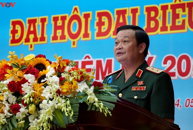 Trung tướng Trần Hoài Trung tái đắc cử Bí thư Đảng ủy Quân khu 7 Trung tướng Trần Hoài Trung tái đắc cử Bí thư Đảng ủy Quân khu 7