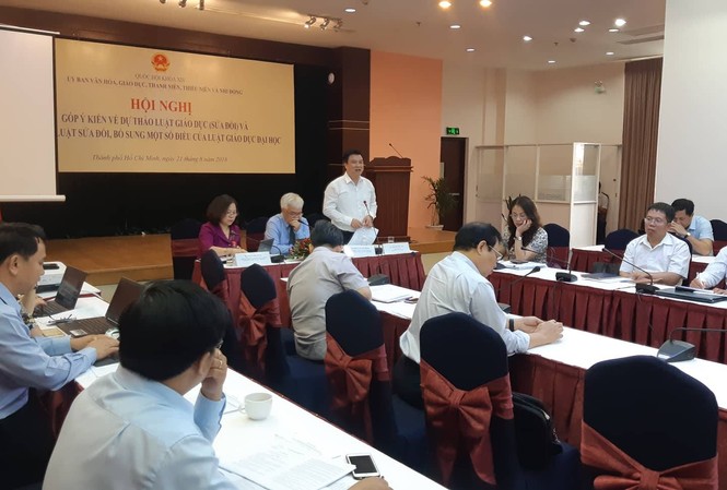 Tổ chức 1 năm hai kỳ thi THPT quốc gia để đỡ 'căng thẳng' Tổ chức 1 năm hai kỳ thi THPT quốc gia để đỡ 'căng thẳng'