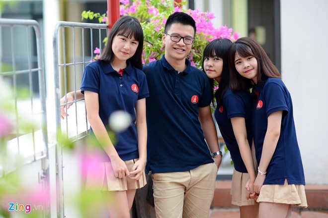 TOP những trường tư thục có học phí “đắt đỏ” nhất ở TPHCM Đồng phục “sang chảnh” của học sinh một trường quốc tế ở TPHCM (ảnh internet)