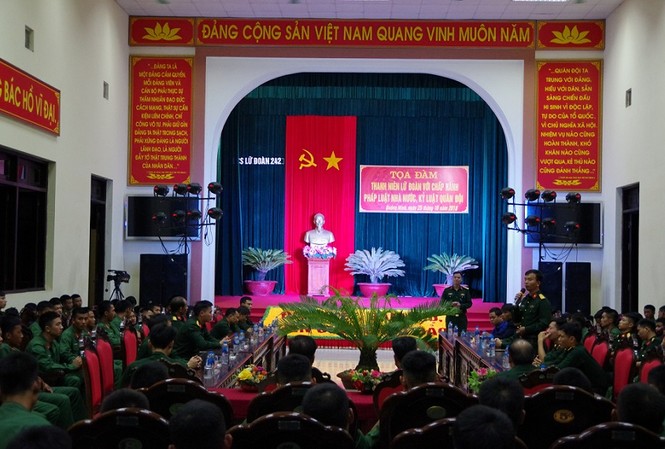 Tọa đàm thanh niên Quân đội chấp hành pháp luật Quang cảnh buổi tọa đàm