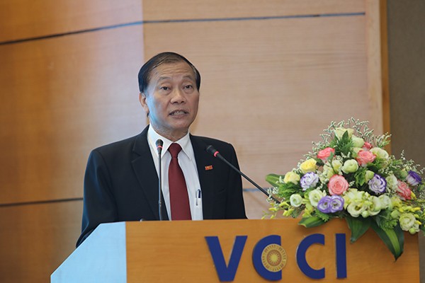 Quy trình chọn doanh nghiệp đi cùng chuyên cơ ra sao? Ông Hoàng Quang Phòng, Phó Chú tịch VCCI chia sẻ về quá trình chọn DN đi cùng chuyên cơ.