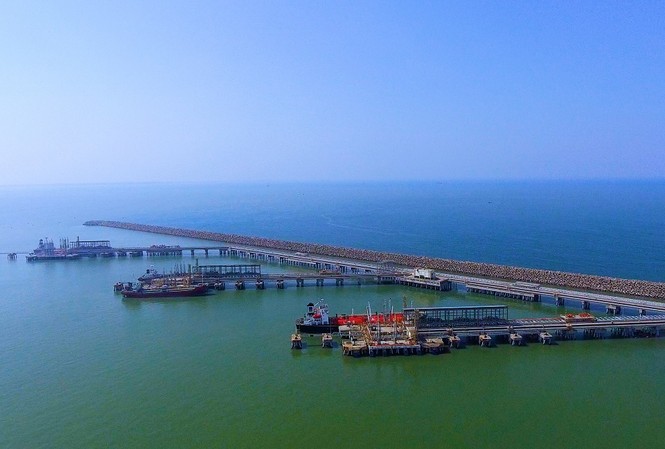 BSR đứng thứ 18 công ty đại chúng lớn nhất Việt Nam BSR đứng thứ 18 công ty đại chúng lớn nhất Việt Nam.