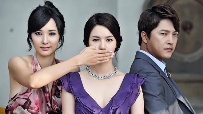 Bội tình: Khi ước vọng trượt dài trong toan tính Bội tình lần đầu phát sóng tại Việt Nam
trên kênh D-Dramas lúc 12g mỗi ngày, từ 28/07/2014