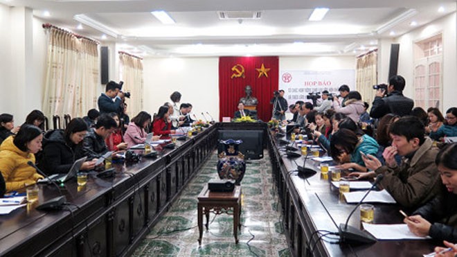 Hà Nội và Nhật Bản đẩy mạnh giao lưu văn hóa qua triển lãm hoa Anh đào Ông Lê Vinh- P.TGĐ Công ty CP Tiến bộ Quốc tế trả lời họp báo