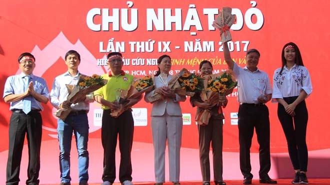 Công ty CP TBYT Bảo Thạch đi đầu với các hoạt động xã hội Công ty CP TBYT Bảo Thạch đi đầu với các hoạt động xã hội