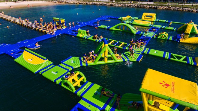 Điểm danh những điểm “đầu tiên” và “nhất” tại Vinpearl Land Nha Trang Vịnh Phao Nổi - Vinpearl Land Nha Trang đã phá vỡ kỷ lục của Dubai để trở thành vịnh phao lớn nhất thế giới