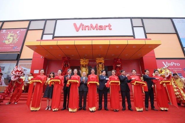 Hệ thống bán lẻ của Vingroup đạt top 2 trong tâm trí người tiêu dùng Việt Hệ thống siêu thị VinMart phủ rộng gần 30 tỉnh thành trên toàn quốc