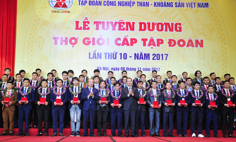 Tôn vinh những người thợ mỏ Lễ tuyên dương Thợ giỏi cấp Tập đoàn lần thứ 10