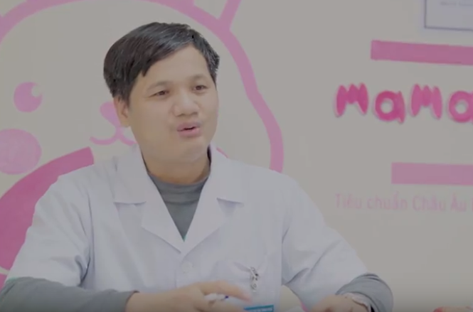 Gợi ý các bà mẹ dùng khăn ướt được cơ sở Y tế khuyên dùng TS Lê Minh Trác - Giám đốc Trung Tâm Sơ Sinh, Bệnh Viện Phụ Sản Trung Ương khuyên các bà mẹ nên dùng khăn giấy ướt.