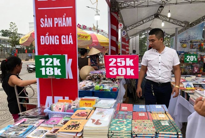 Khai mạc Hội sách Đất Tổ năm 2018 Khai mạc Hội sách Đất Tổ năm 2018