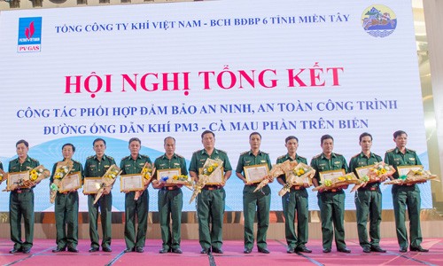 Phối hợp đảm bảo tốt an ninh, an toàn công trình dầu khí Phối hợp đảm bảo tốt an ninh, an toàn công trình dầu khí